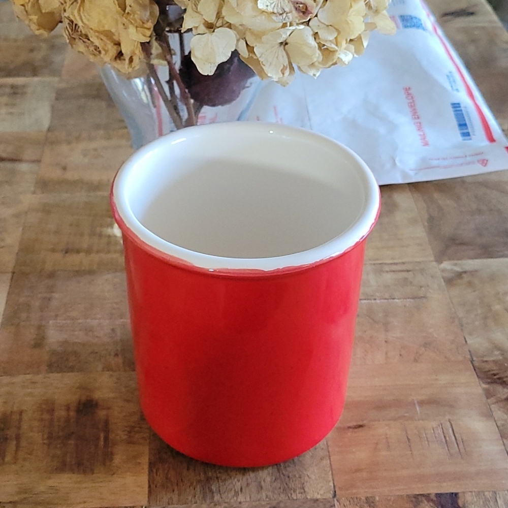 Sur la table container - Picture 2 of 7